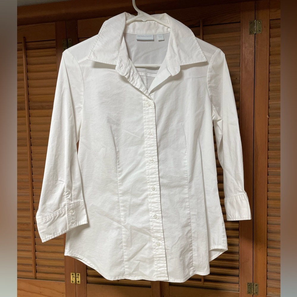 Women’s NewYork&Company white 3/4 sleeve blouse, size M